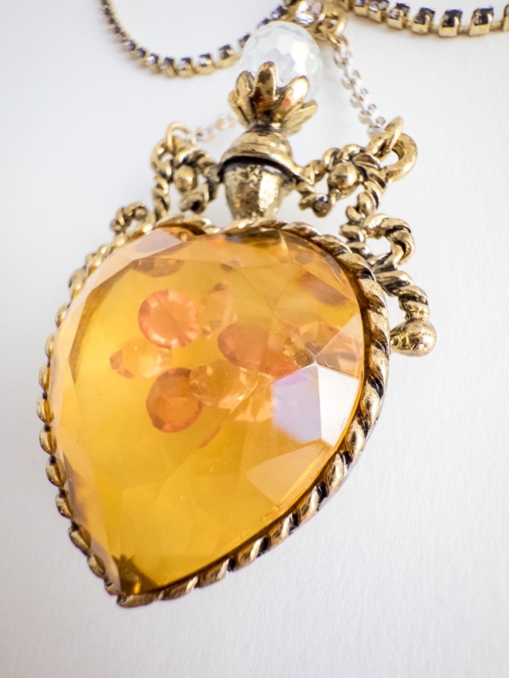 Betsey Johnson Fairyland Heart Potion Bottle Crystals Bead VERY RARE Necklace - Picture 4 of 15